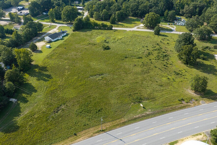 More Photos Of 4911 Emerson St, Hodges Land For Sale