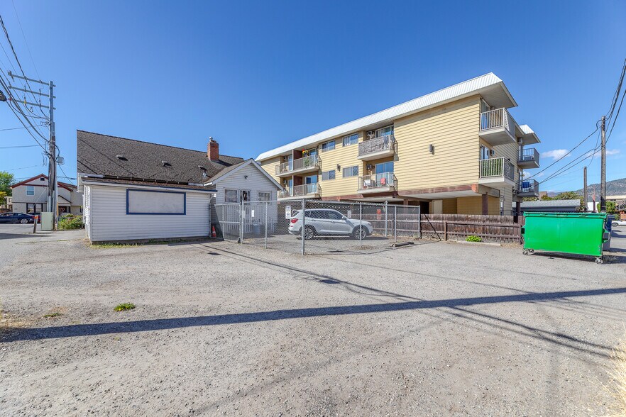 More Photos Of 157 Wade Av W, Penticton Apartments For Sale