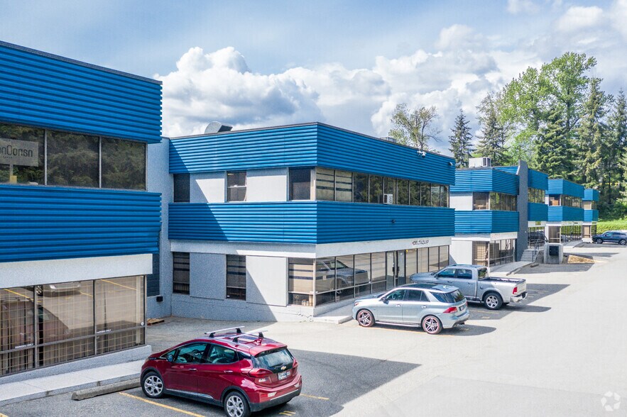 More Photos Of 8575 Government St, Burnaby Warehouse For Lease