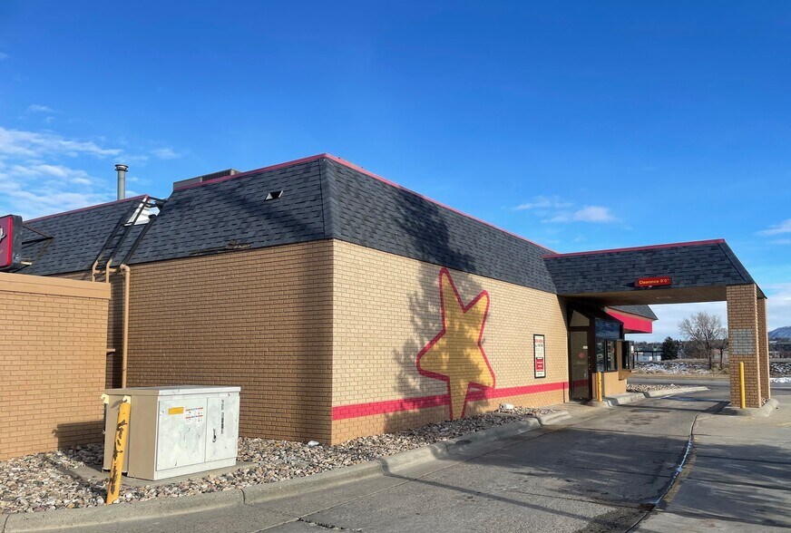 More Photos Of 900 Pronghorn St, Casper Restaurant For Sale