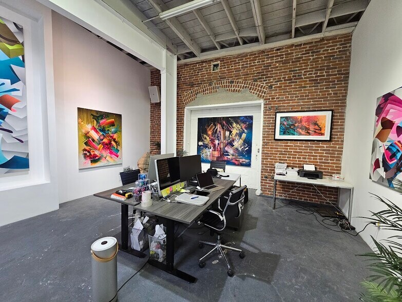 More Photos Of 2132 Sacramento St, Los Angeles Warehouse For Lease
