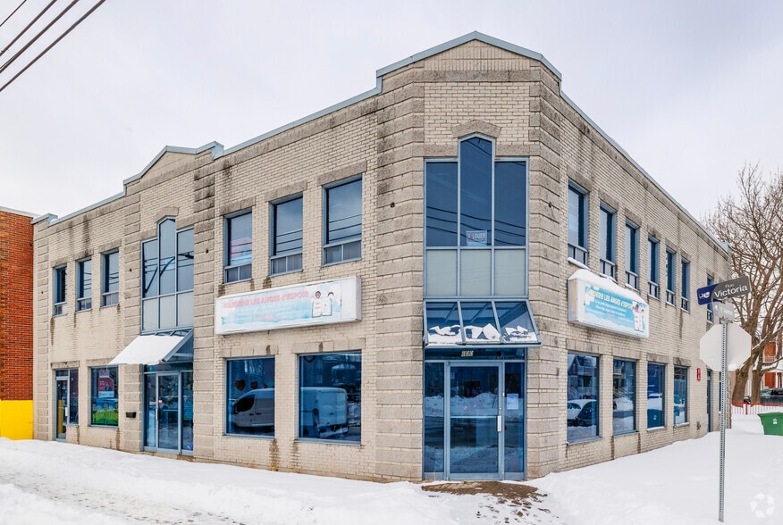 Primary Photo Of 600 Rue Victoria, Montréal Storefront Retail Office For Lease