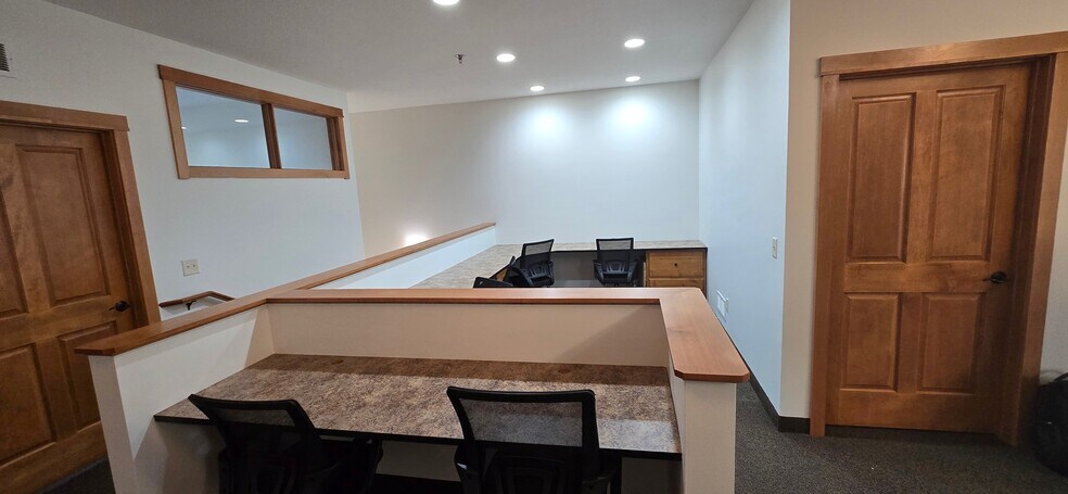 More Photos Of 18200 45th Ave N, Plymouth Office Residential For Lease