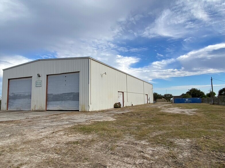 Primary Photo Of 4836 Fish Ln, Beeville Warehouse For Sale