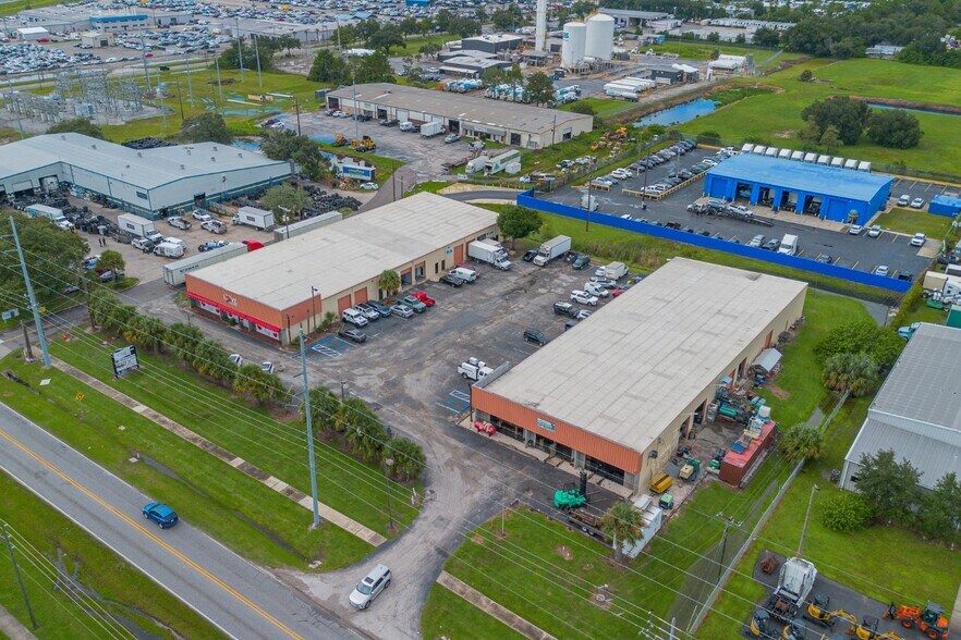 More Photos Of 955 W Taft Vineland Rd, Orlando Light Distribution For Lease