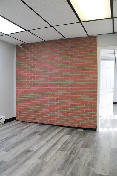 More Photos Of 599 Bloomfield Ave, Bloomfield Multifamily For Lease