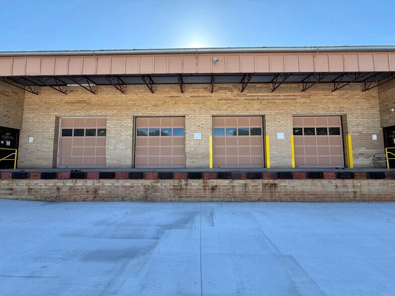 More Photos Of 3350 20th Ave SE, Newton Industrial For Sale