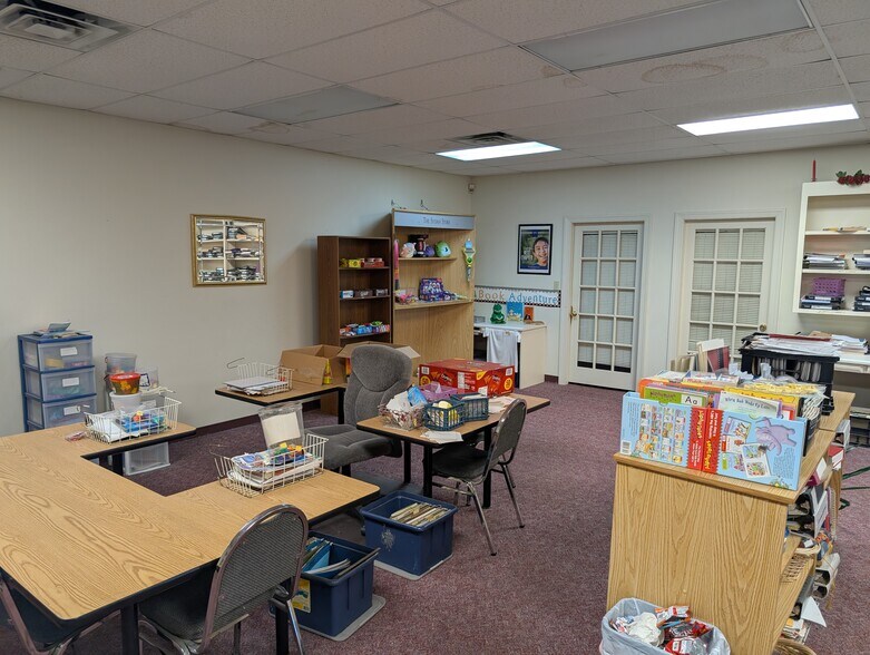 More Photos Of 1709 River St, Valdosta Office For Sale