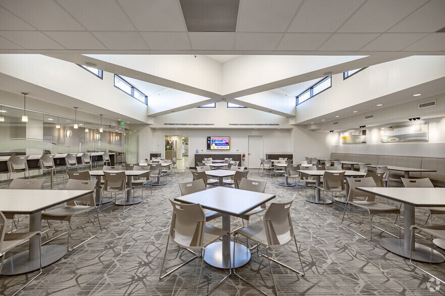 More Photos Of 11350 McCormick Rd, Hunt Valley Unknown For Lease