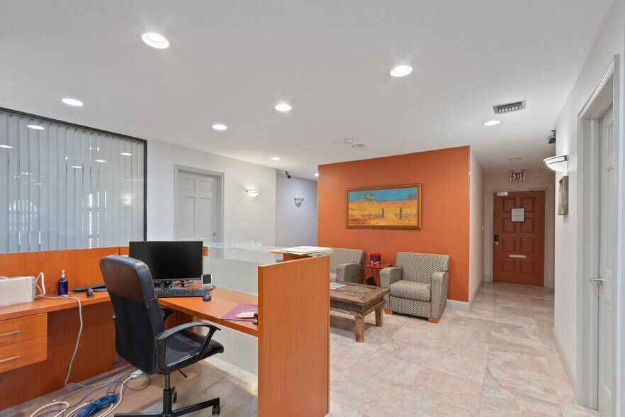 More Photos Of 6971 N Federal Hwy, Boca Raton Medical For Sale