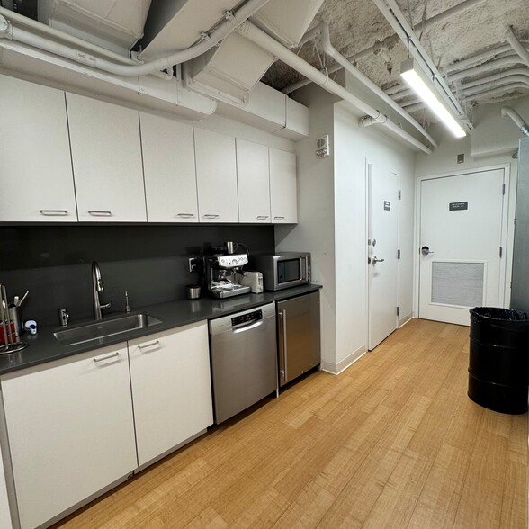 More Photos Of 42 Chauncy St, Boston Apartments For Sale