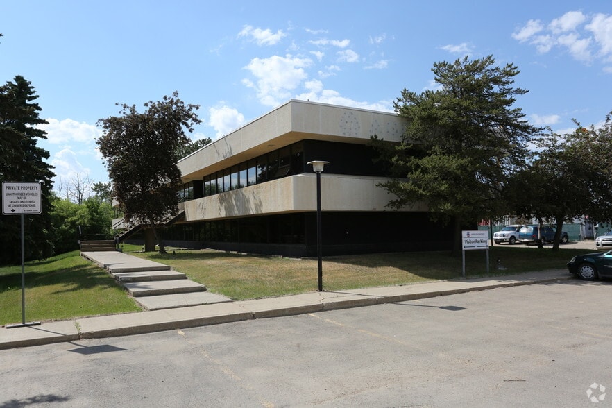 More Photos Of 7708 Wagner Rd NW, Edmonton Office For Lease