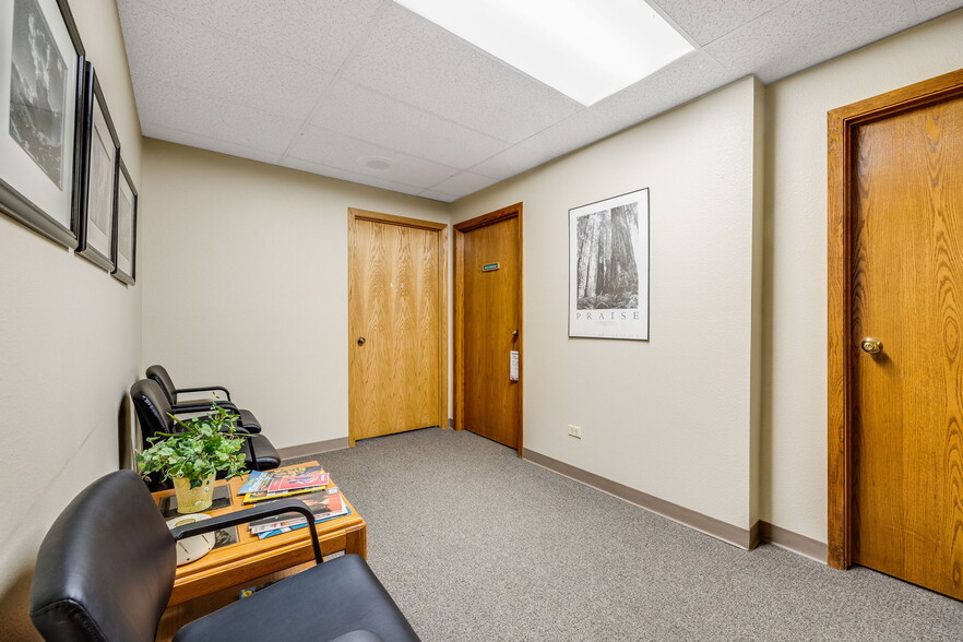 More Photos Of 141 W Davies Ave N, Littleton Office For Sale