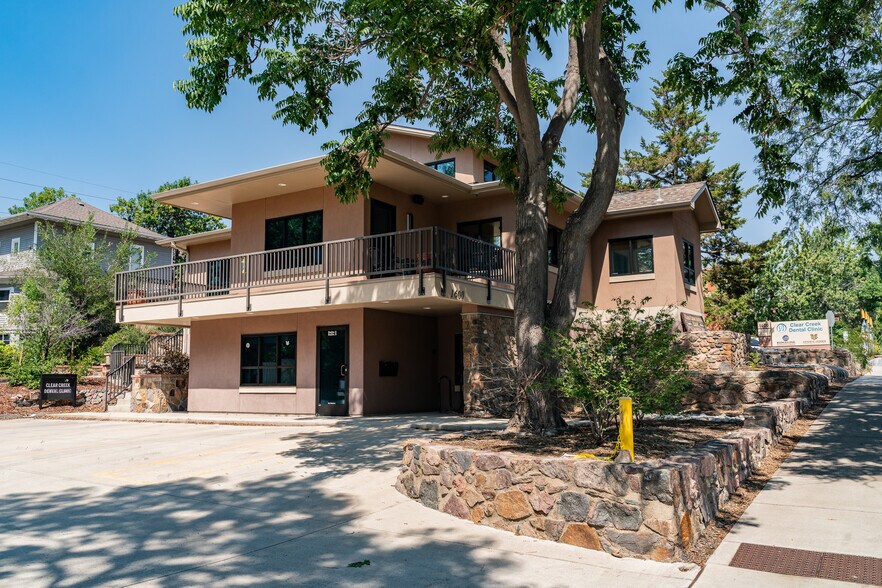More Photos Of 1600 Washington Ave, Golden Medical For Lease