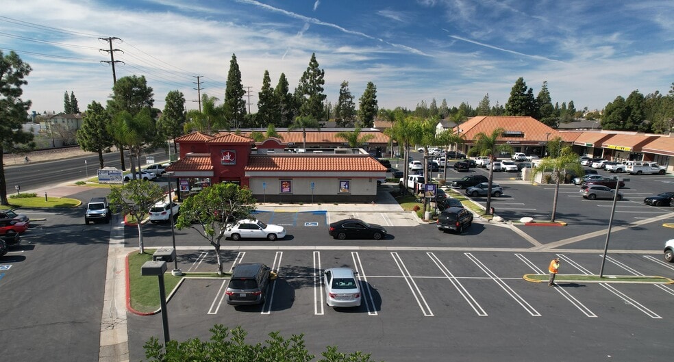 More Photos Of 2001-2099 E Orangethorpe Ave, Placentia Unknown For Lease