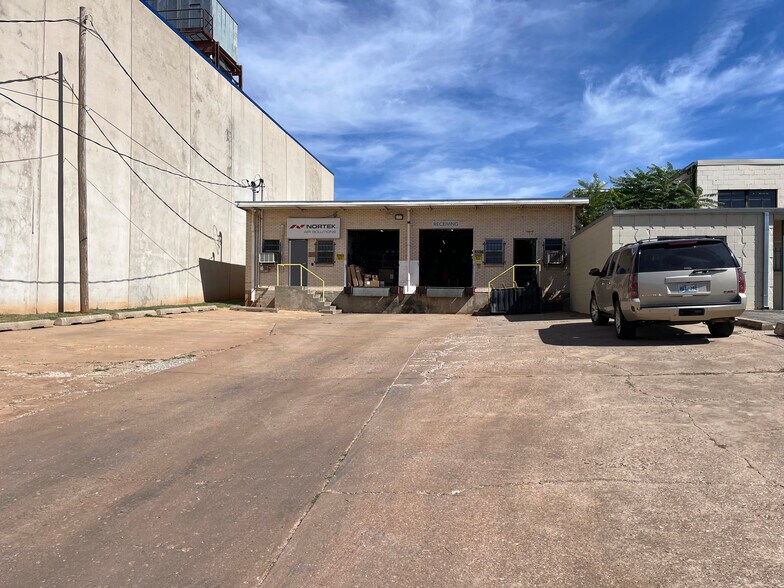 More Photos Of 115 NW 44th St, Oklahoma City Manufacturing For Lease