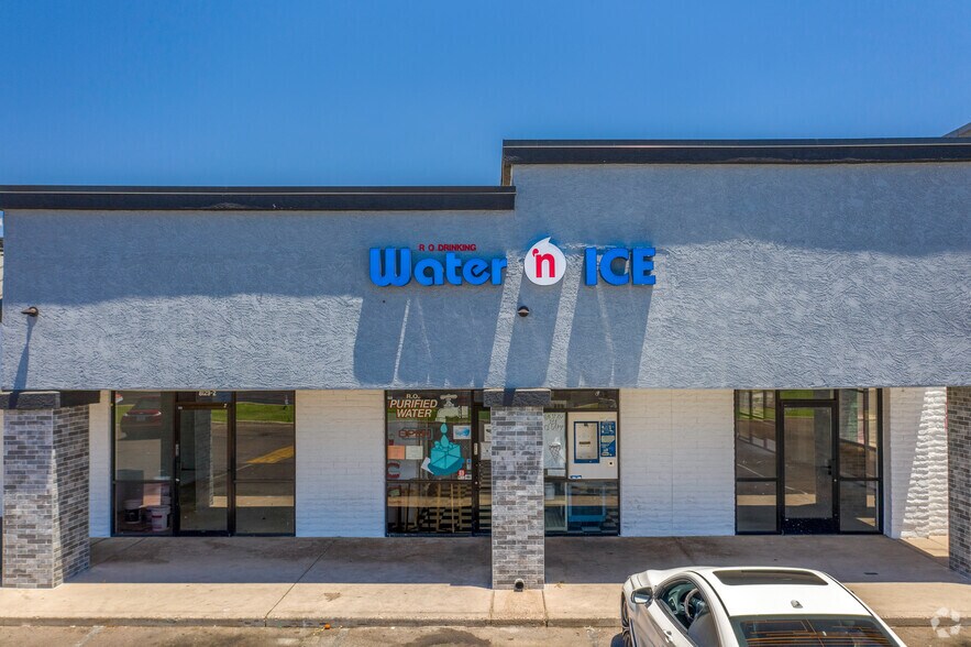 More Photos Of 8115-8129 N 35th Ave, Phoenix Unknown For Lease