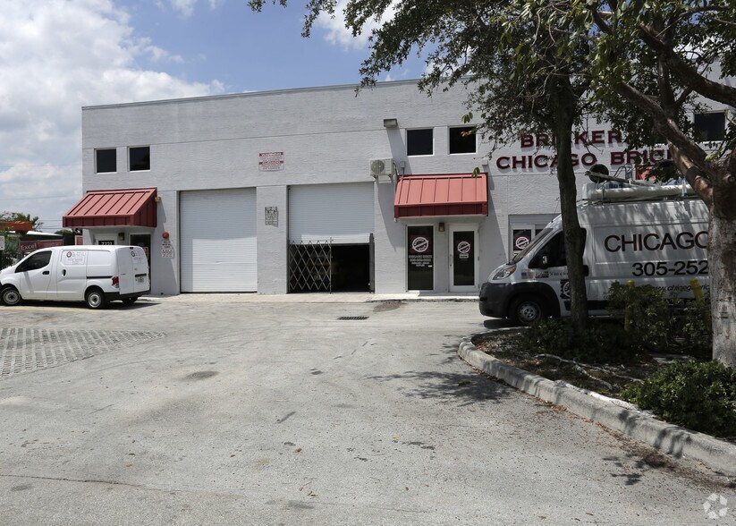 More Photos Of 7121 SW 43rd St, Miami Warehouse For Lease