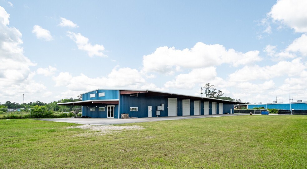 More Photos Of 12586 US-59, Splendora Warehouse For Sale