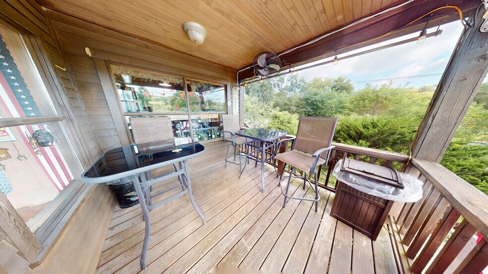 More Photos Of 283 Route 206, Sandyston Freestanding For Sale