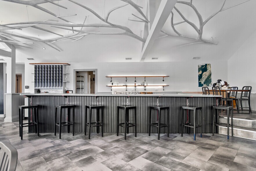 More Photos Of 1004 Medical Center Rd, Sharbot Lake Restaurant For Sale