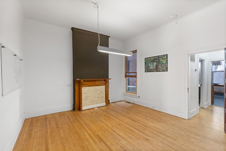 More Photos Of 34 E 25th St, Baltimore Office Residential For Sale