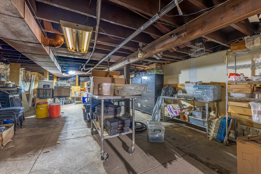 More Photos Of 227 E Cecil St, Springfield Restaurant For Sale