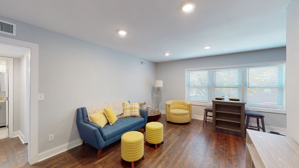 Primary Photo Of 3457 Holmes St, Kansas City Apartments For Sale