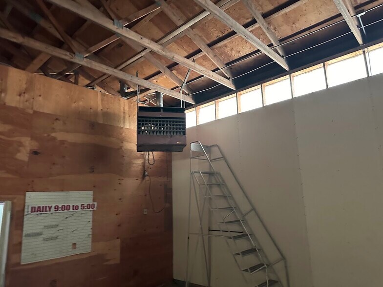 More Photos Of 3083 Kuehn Ave, Saginaw Refrigeration Cold Storage For Sale