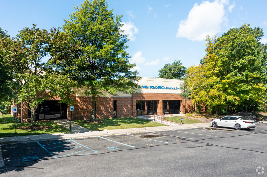 Primary Photo Of 41441-41541 W 11 Mile Rd, Novi Showroom For Lease