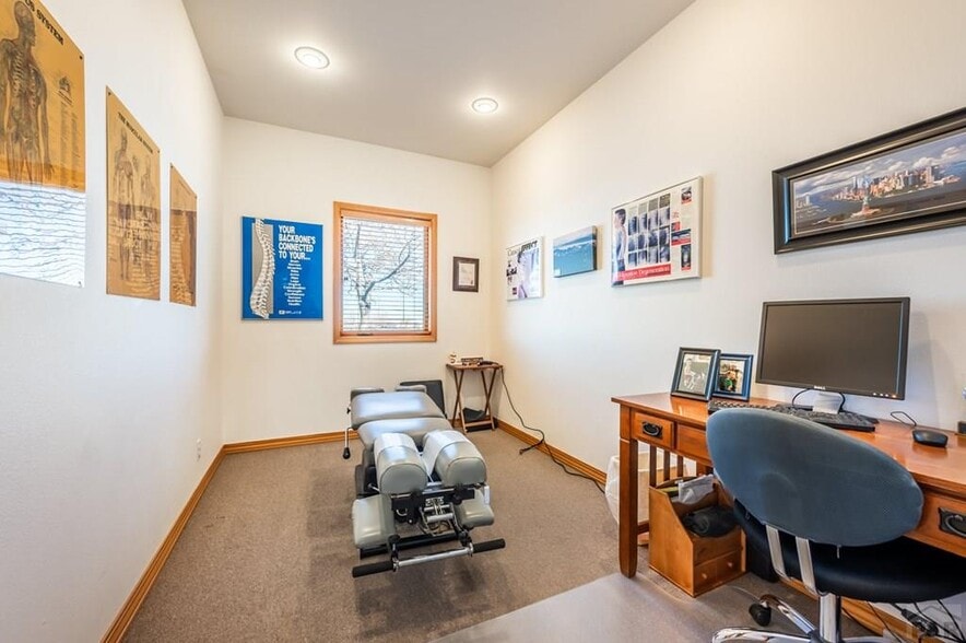 More Photos Of 2027 Columbia Dr, Pueblo Medical For Sale