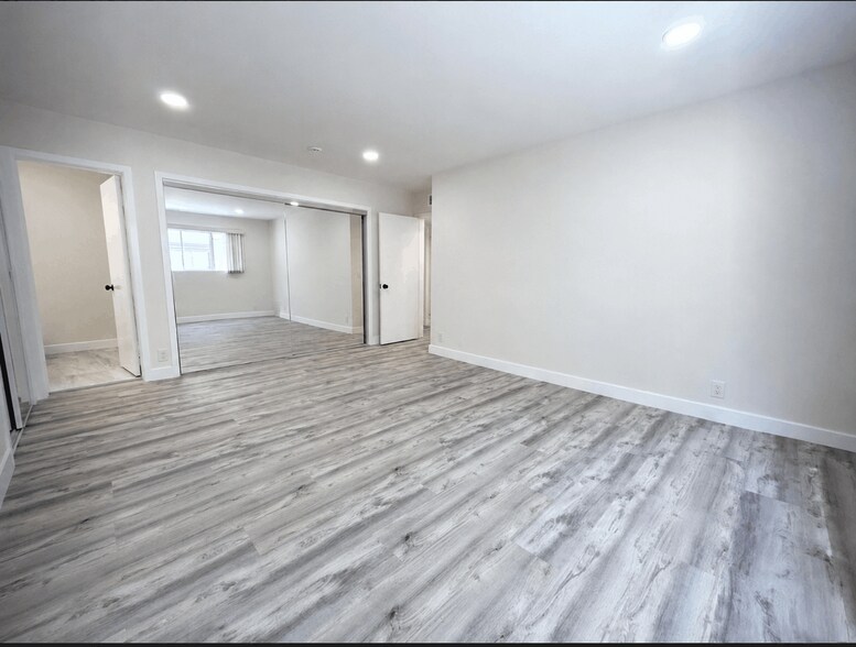 More Photos Of 439 S Oakhurst Dr, Beverly Hills Apartments For Sale