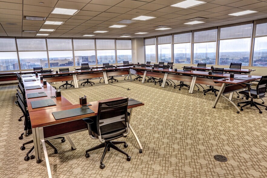 More Photos Of 462 S Fourth St, Louisville Office For Sale