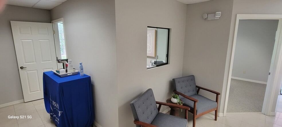 More Photos Of 505 Deltona Blvd, Deltona Medical For Lease