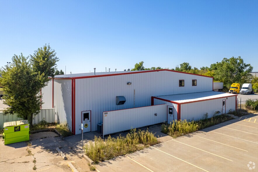 More Photos Of 9800 W Reno Ave, Oklahoma City Warehouse For Sale