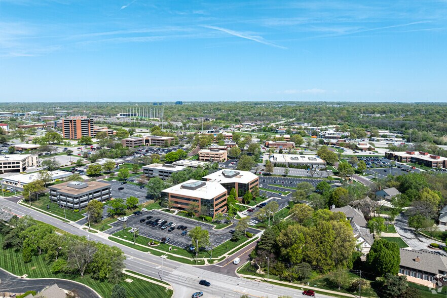 More Photos Of 4400 College Blvd, Overland Park Office For Lease