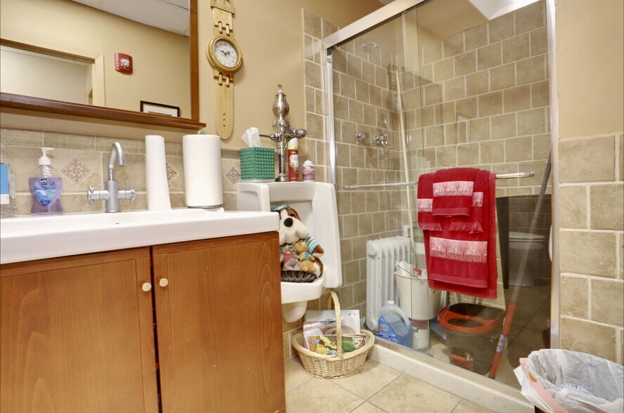 More Photos Of 1590 Anderson, Fort Lee Apartments For Lease