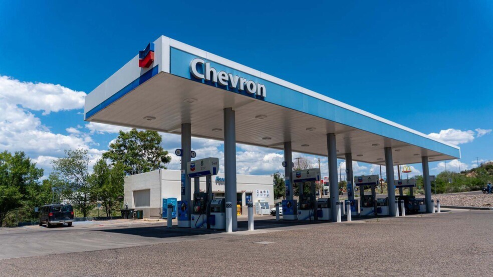 Primary Photo Of 915 Silver Heights Blvd, Silver City Convenience Store For Sale