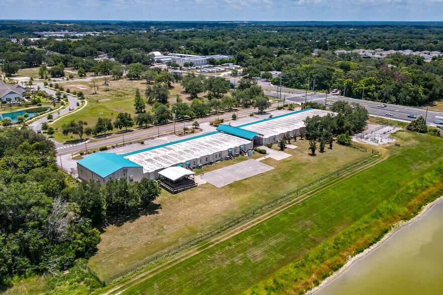 Primary Photo Of 11734 Jefferson Rd, Thonotosassa Schools For Sale