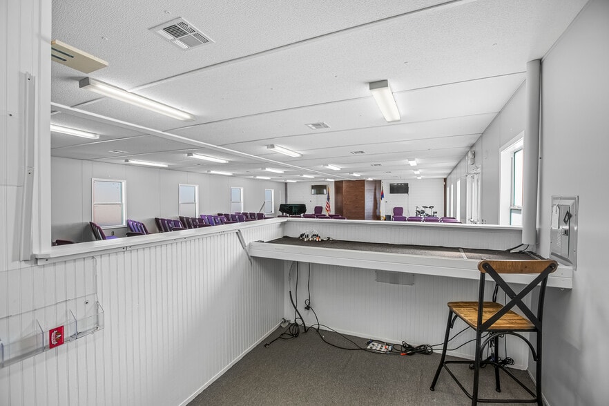 More Photos Of 1255 Mountainview Rd, King Religious Facility For Sale