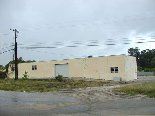 More Photos Of 208 SW 21st Ter, Fort Lauderdale Warehouse For Lease