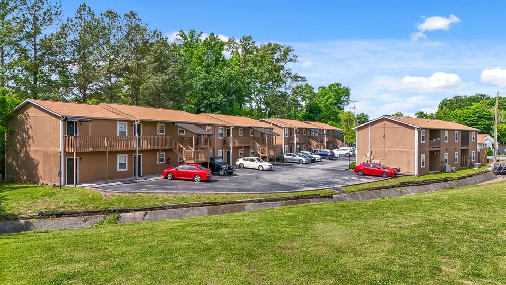 More Photos Of 1802 Hamill Rd, Hixson Apartments For Sale