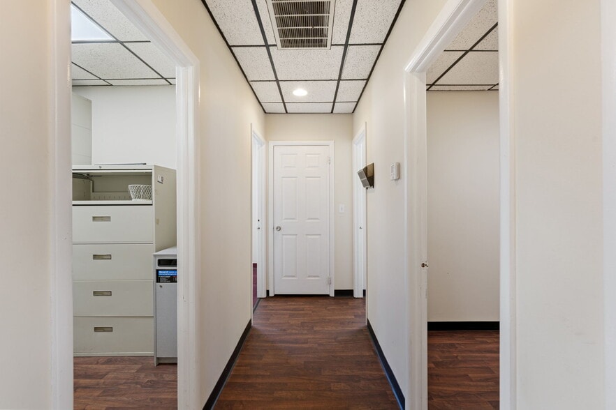 More Photos Of 2627 Hylan Blvd, Staten Island Medical For Lease