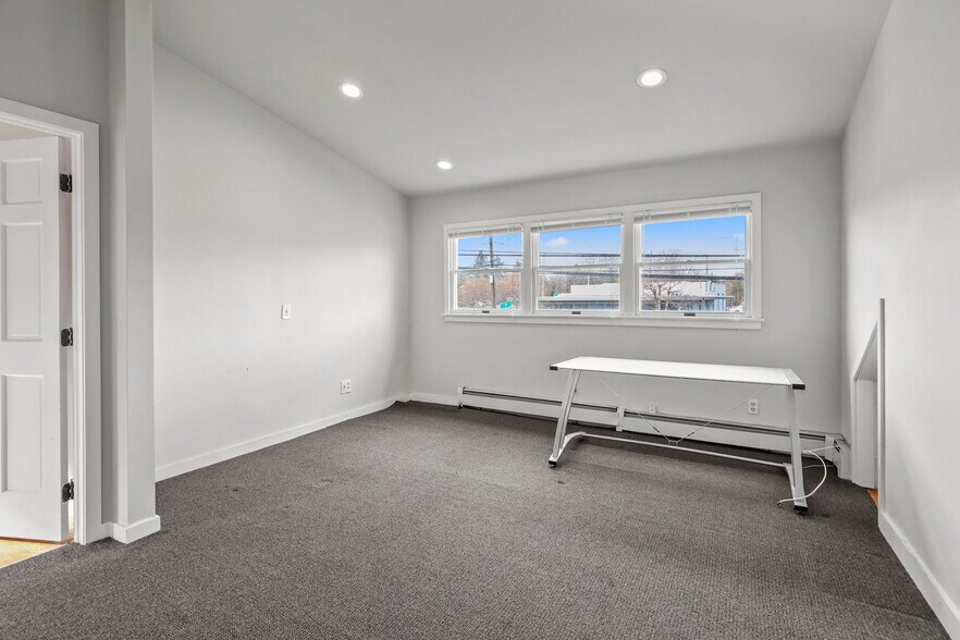 More Photos Of 863 State Rd, Princeton Medical For Lease