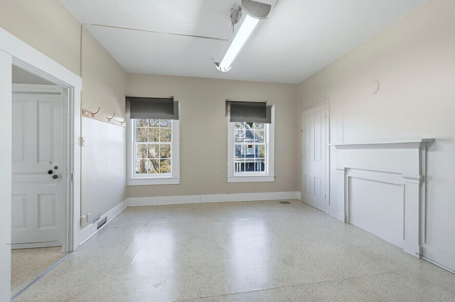 More Photos Of 607 E Charles St, Muncie General Retail For Sale