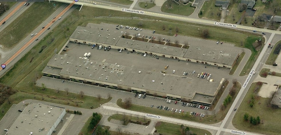 More Photos Of 5549-5585 Spellmire Dr, Cincinnati Warehouse For Lease