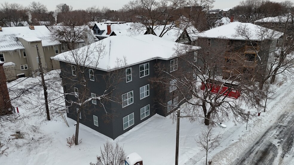 More Photos Of 814 6th St SE, Minneapolis Apartments For Sale
