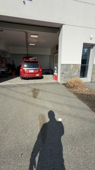 Primary Photo Of 586 Pleasant St, Watertown Flex For Sale