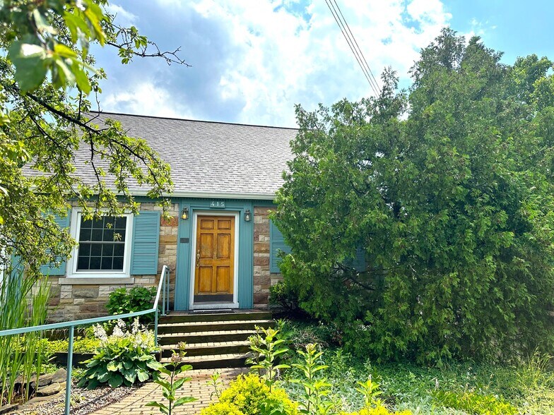 More Photos Of 415 W Grand River Ave, East Lansing Office Residential For Sale