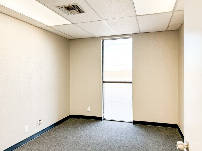 More Photos Of 2585 W Interstate 20, Odessa Manufacturing For Lease